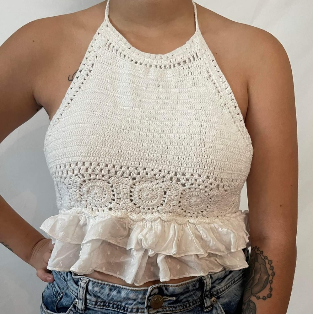 American Eagle white top